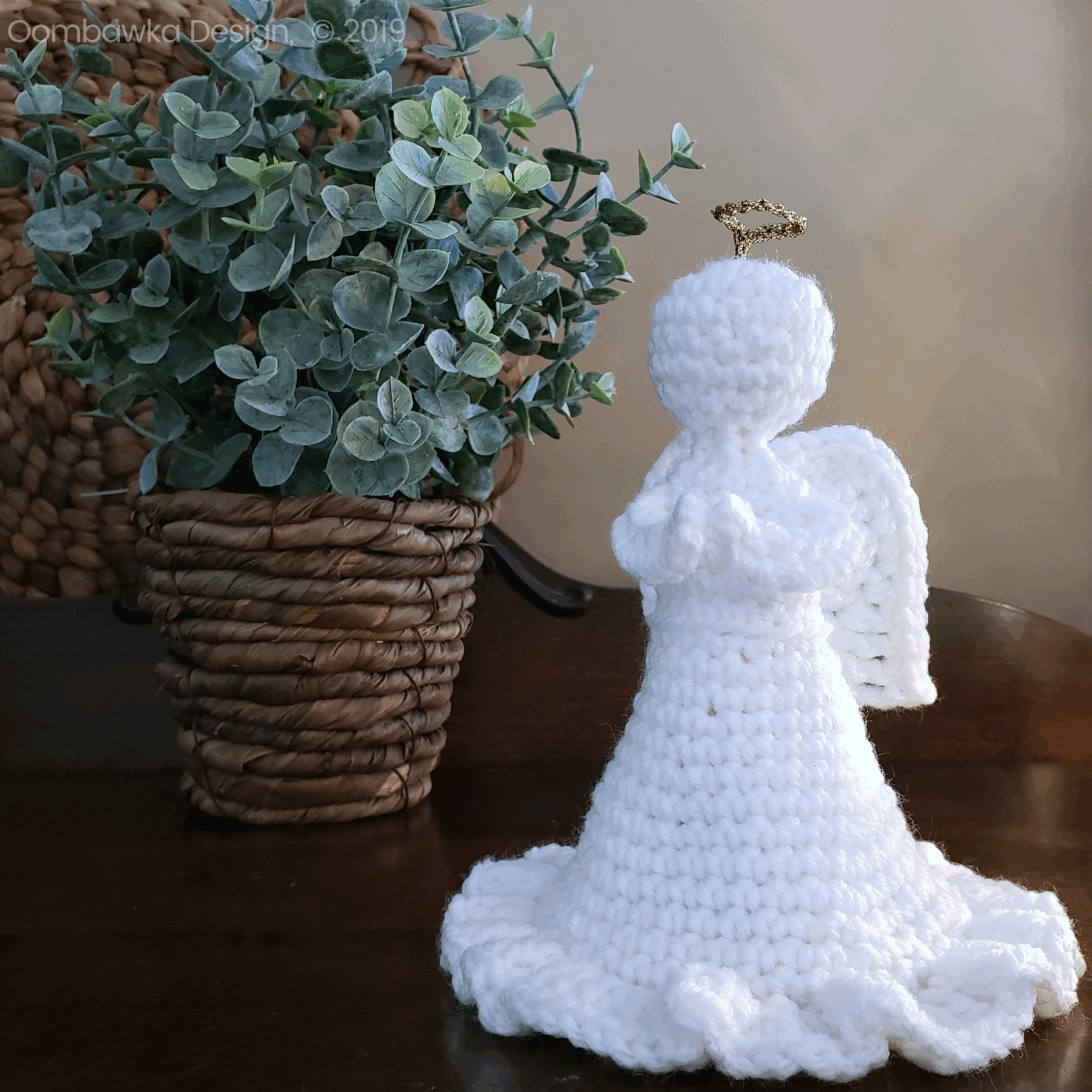 This crochet Christmas angel is simple to make and easy to customize. You can add ribbon, shimmer, or a hanging loop to turn your handmade angel decoration into a keepsake ornament or a thoughtful holiday gift.