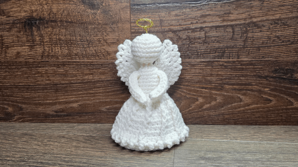 See How Easy It Is to Crochet This Beautiful Remembrance Angel 🕊️